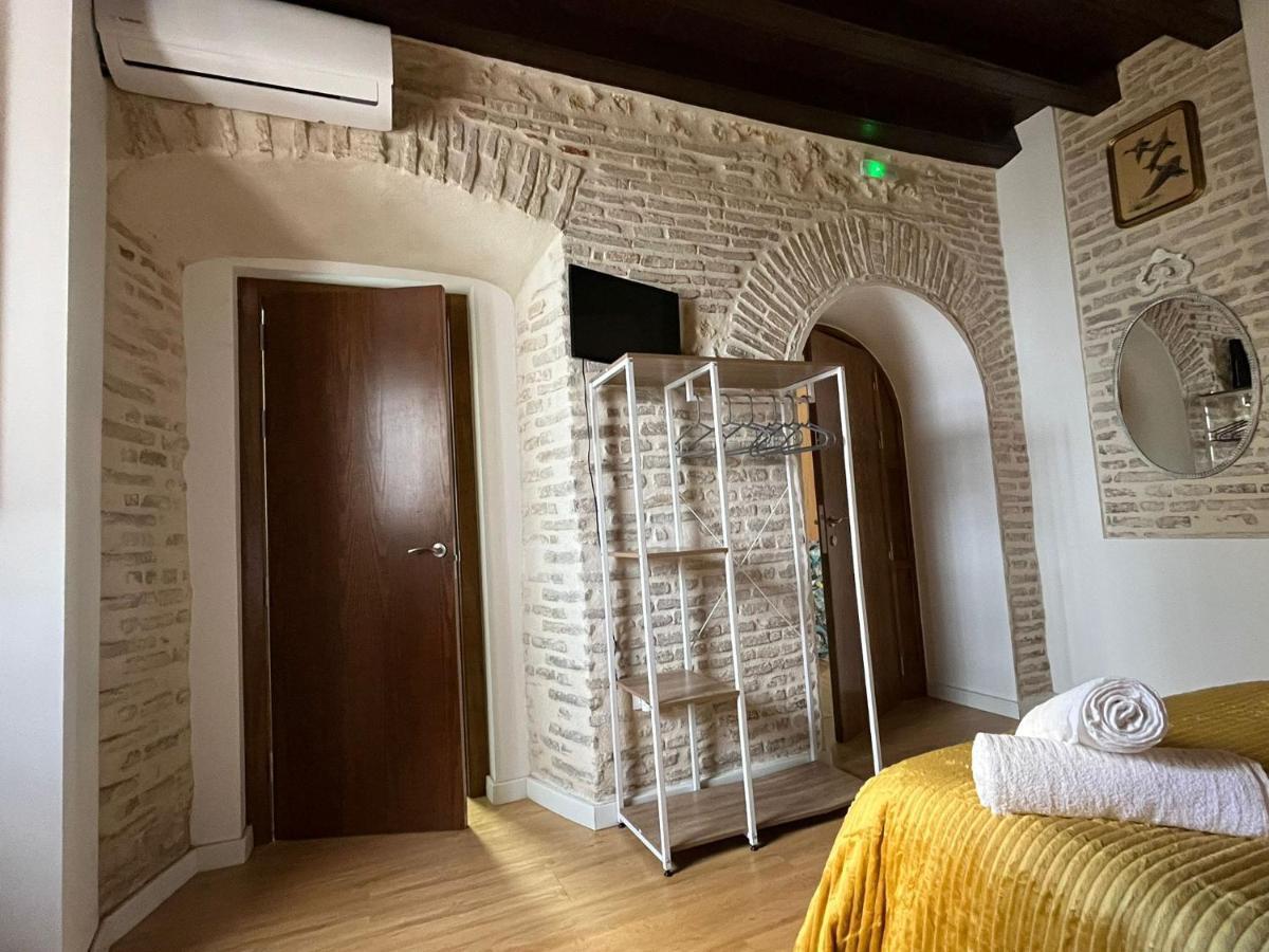 Clarisas Suites Carmona  Esterno foto