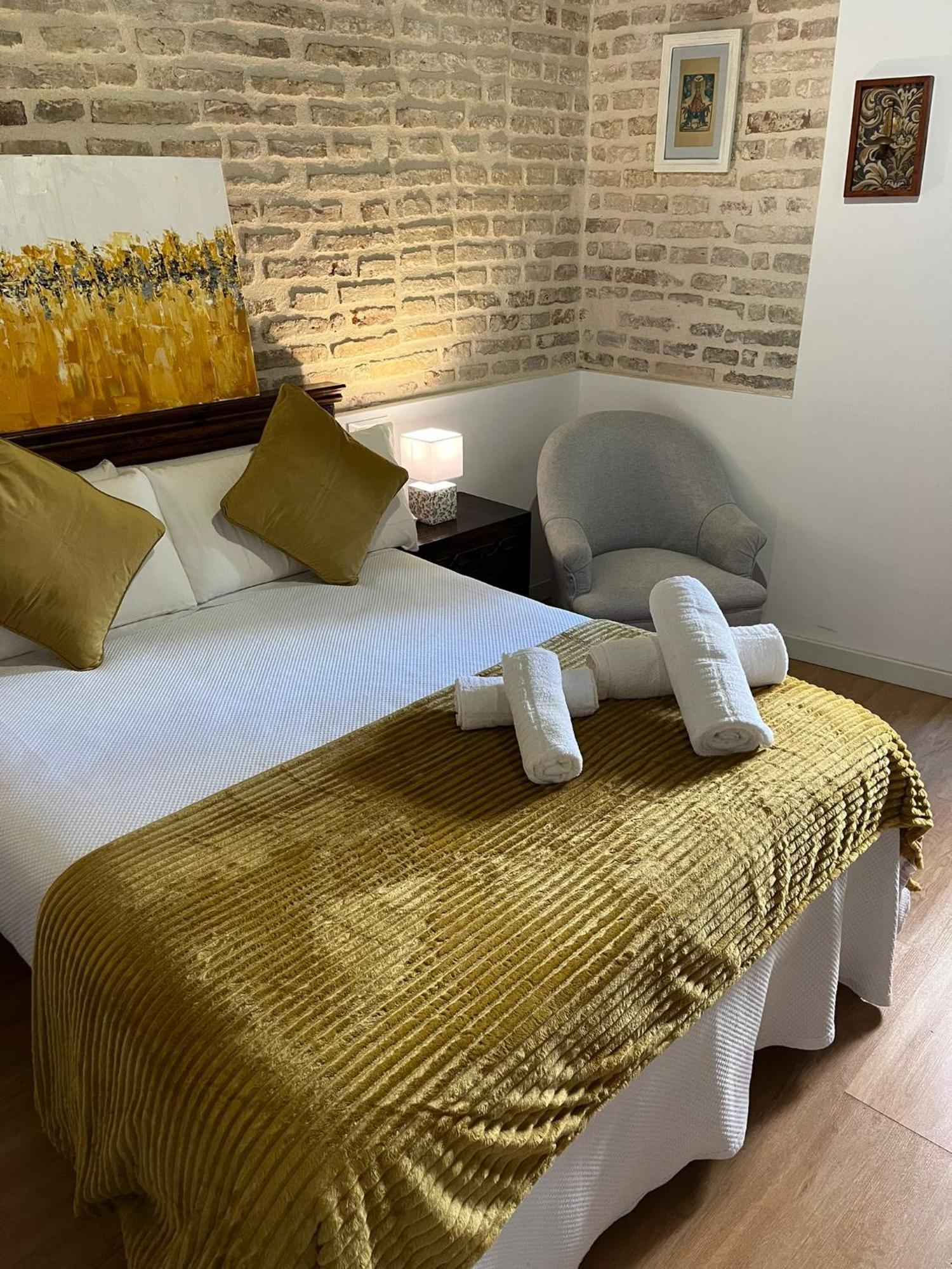 Clarisas Suites Carmona  Esterno foto
